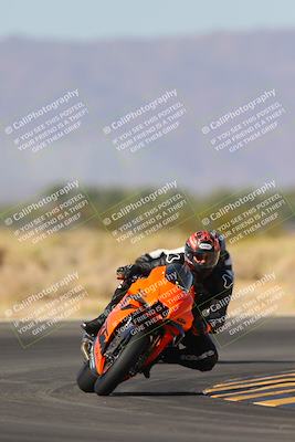 media/Nov-06-2023-Moto Forza (Mon) [[ce023d0744]]/3-Intermediate Group/Session 3 (Turn 16)/